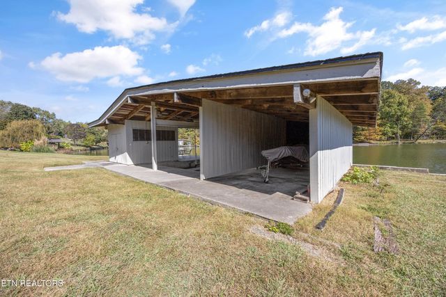 8832 Cove Point Lane, Knoxville, TN 37922