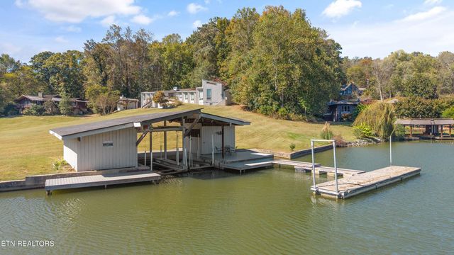 8832 Cove Point Lane, Knoxville, TN 37922