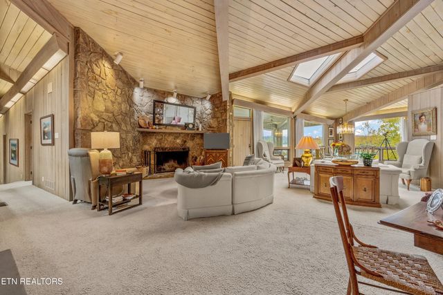 8832 Cove Point Lane, Knoxville, TN 37922