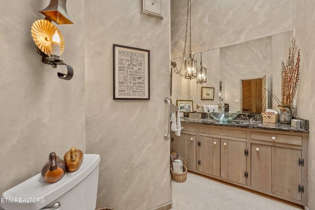 8832 Cove Point Lane, Knoxville, TN 37922