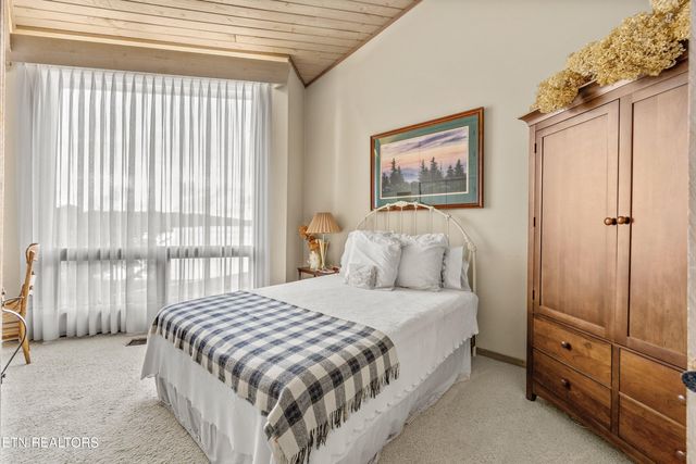 8832 Cove Point Lane, Knoxville, TN 37922