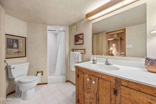 8832 Cove Point Lane, Knoxville, TN 37922