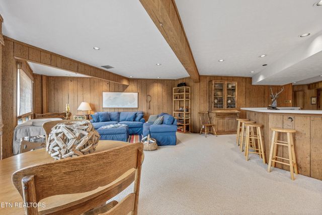 8832 Cove Point Lane, Knoxville, TN 37922