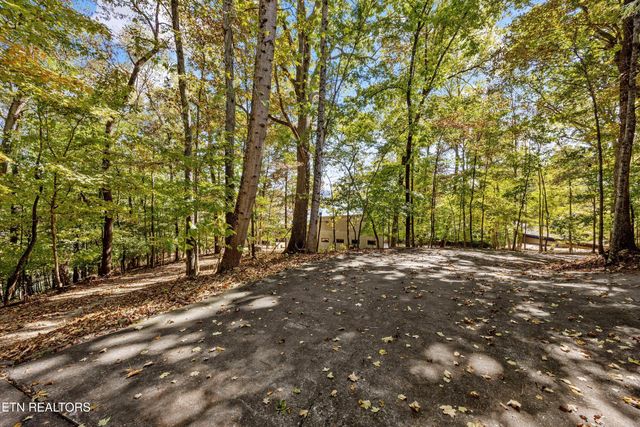 8832 Cove Point Lane, Knoxville, TN 37922