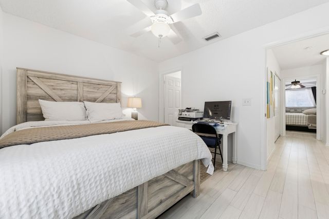 5072 Palmbrooke Circle, West Palm Beach, FL 33417