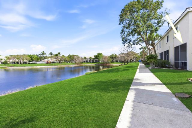 5072 Palmbrooke Circle, West Palm Beach, FL 33417