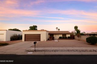 2731 N Dos Hombres Road, Tucson, AZ 85715