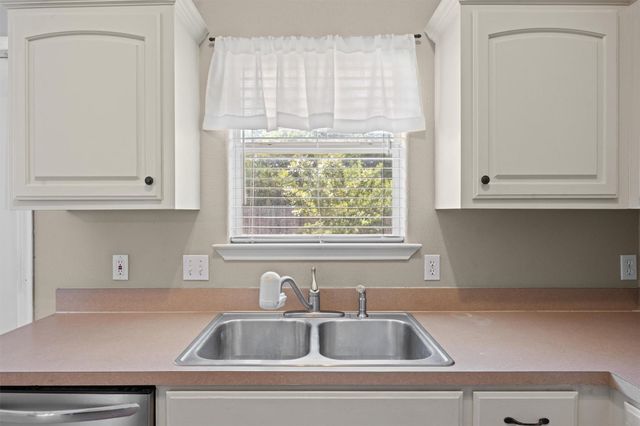 560 Live Oak DR, Bertram, TX 78605