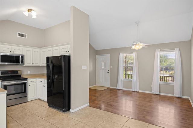 560 Live Oak DR, Bertram, TX 78605