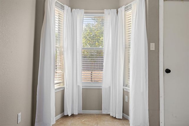 560 Live Oak DR, Bertram, TX 78605