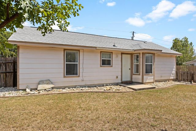 560 Live Oak DR, Bertram, TX 78605