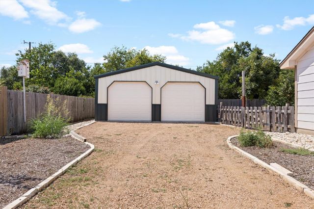 560 Live Oak DR, Bertram, TX 78605