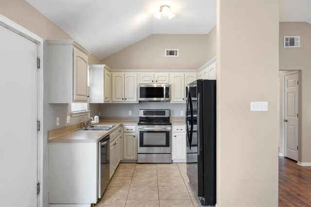 560 Live Oak DR, Bertram, TX 78605