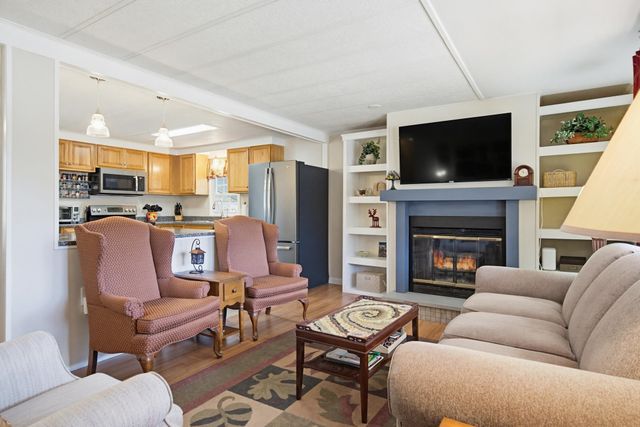 55 Roger Road, Goffstown, NH 03045