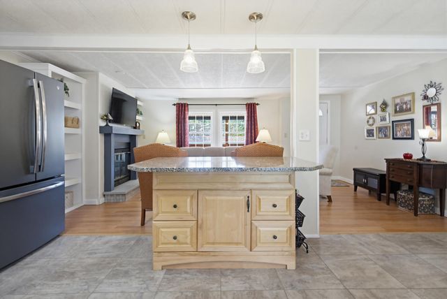 55 Roger Road, Goffstown, NH 03045
