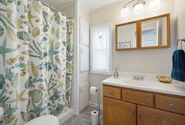 55 Roger Road, Goffstown, NH 03045