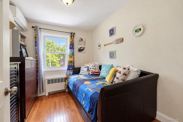 3035 Yates Avenue, Bronx, NY 10469