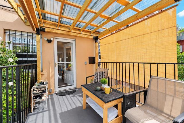 3035 Yates Avenue, Bronx, NY 10469