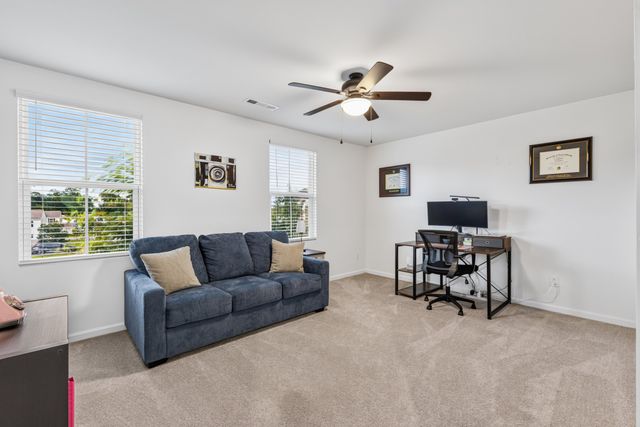 2000 Brokeshire Dr, White House, TN 37188