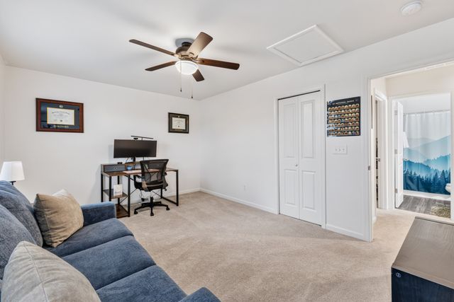 2000 Brokeshire Dr, White House, TN 37188