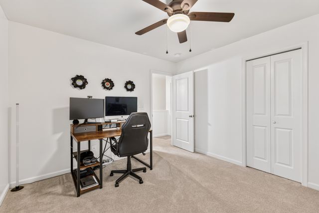 2000 Brokeshire Dr, White House, TN 37188