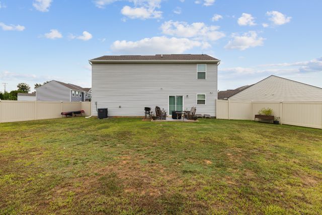 2000 Brokeshire Dr, White House, TN 37188