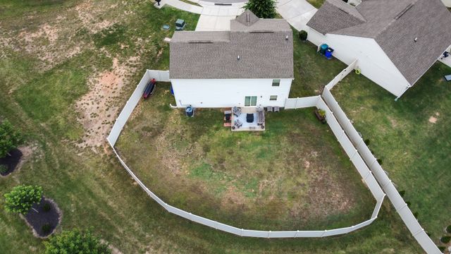 2000 Brokeshire Dr, White House, TN 37188