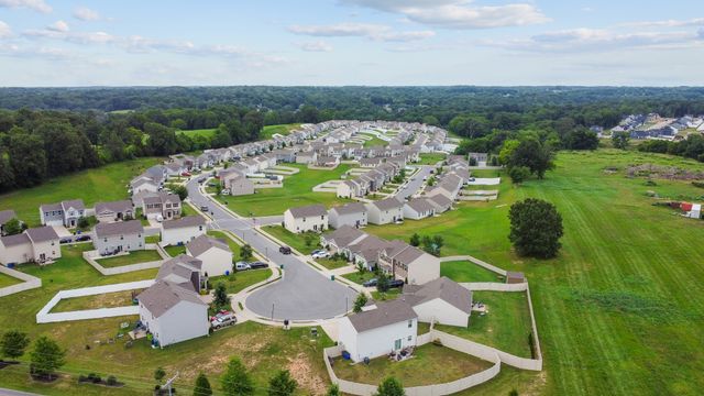 2000 Brokeshire Dr, White House, TN 37188