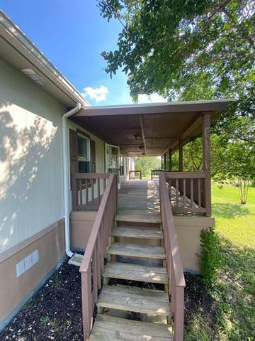 99 Roots RD, Martindale, TX 78655