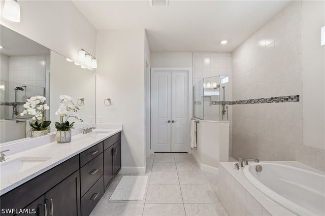 19696 Aqua View LN, Fort Myers, FL 33913