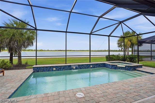 19696 Aqua View LN, Fort Myers, FL 33913