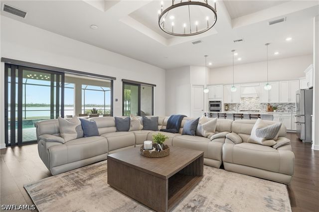 19696 Aqua View LN, Fort Myers, FL 33913