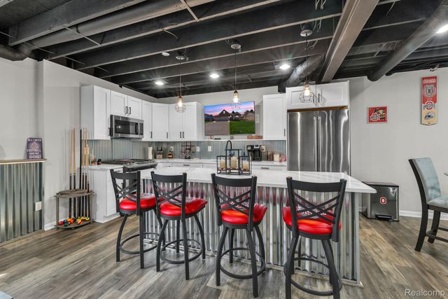 3173 Roma Court, Wixom, MI 48393