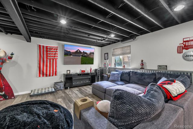 3173 Roma Court, Wixom, MI 48393