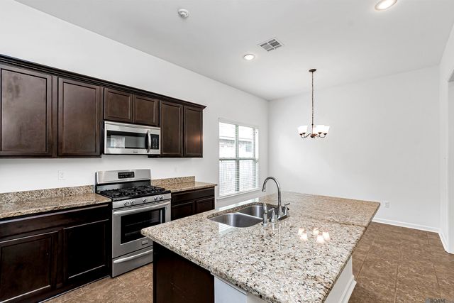 8645 Abertay Ave, Baton Rouge, LA 70820