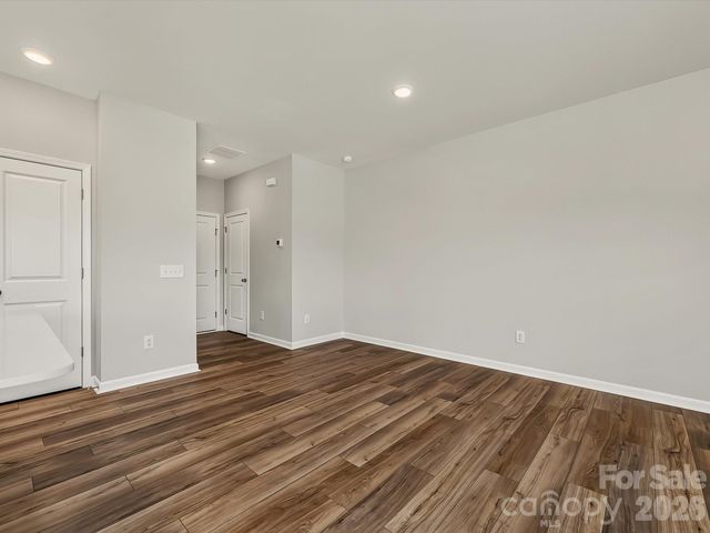 6539 Fire Lily Lane, Charlotte, NC 28216