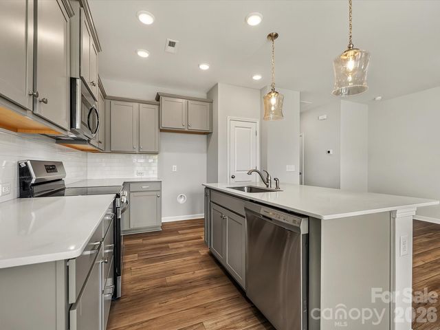6539 Fire Lily Lane, Charlotte, NC 28216