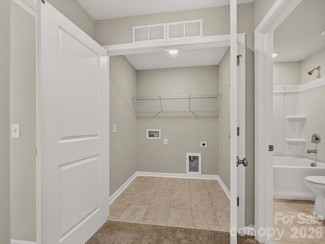 6539 Fire Lily Lane, Charlotte, NC 28216