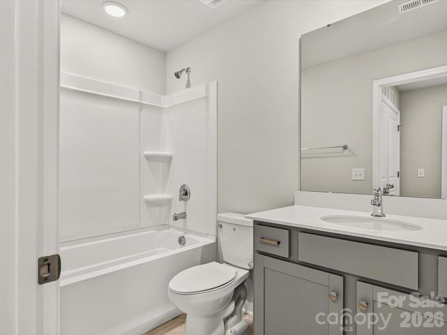 6539 Fire Lily Lane, Charlotte, NC 28216