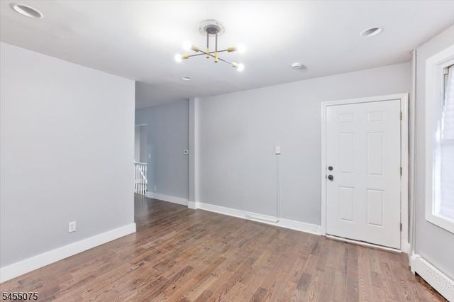 20 Edwin Pl, Newark City, NJ 07112