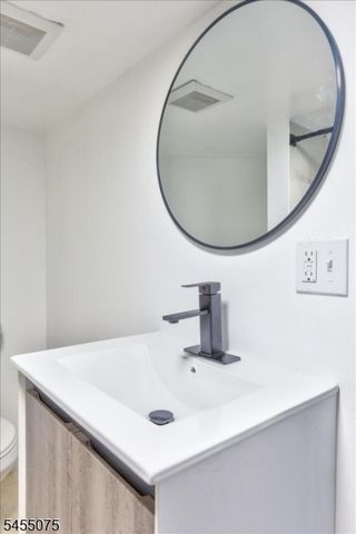 20 Edwin Pl, Newark City, NJ 07112