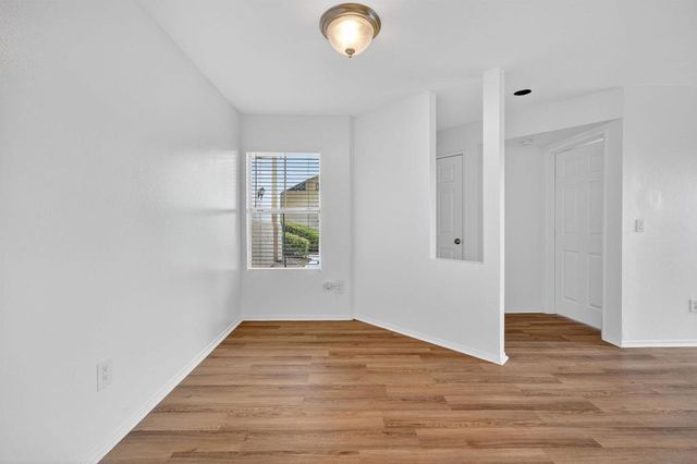 2063 Lakeridge Circle 101, Chula Vista, CA 91913