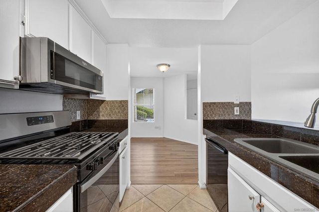 2063 Lakeridge Circle 101, Chula Vista, CA 91913