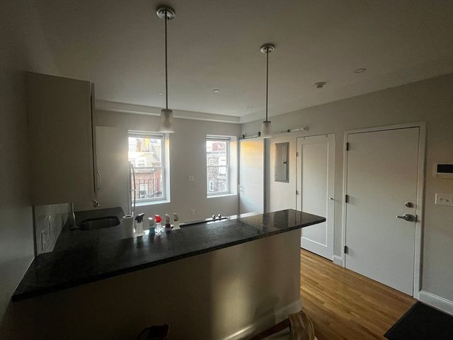 100 Tyler St 4, Boston, MA 02111