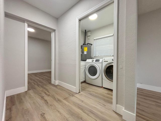 6720 SW 17TH Street SW, North Lauderdale, FL 33068