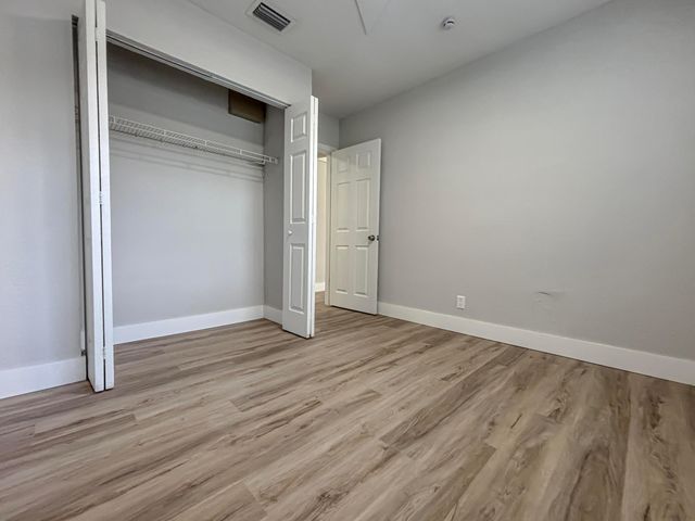 6720 SW 17TH Street SW, North Lauderdale, FL 33068