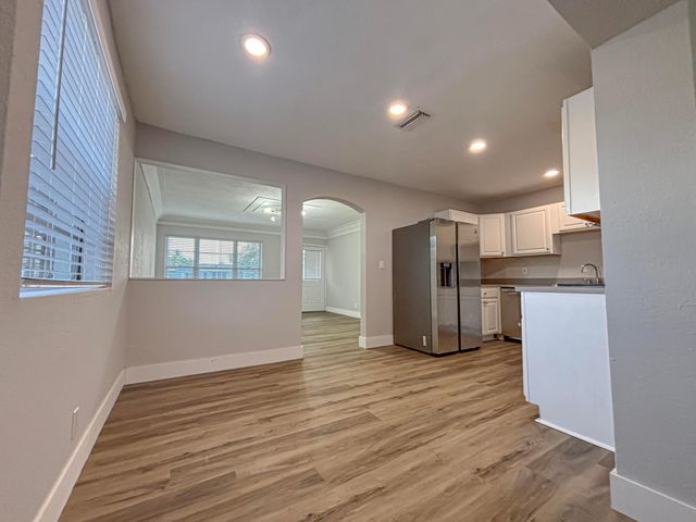 6720 SW 17TH Street SW, North Lauderdale, FL 33068