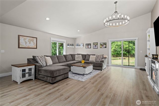 28420 61st Avenue E, Graham, WA 98338