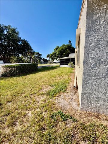 3386 39TH STREET S B, St Petersburg, FL 33711