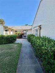 3386 39TH STREET S B, St Petersburg, FL 33711